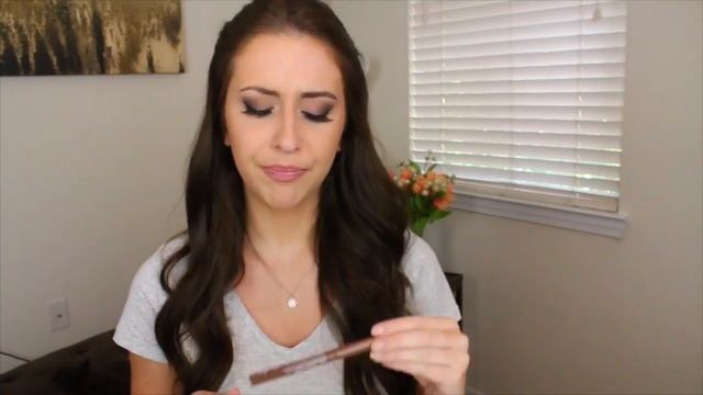 NYX Eyebrow Marker Review | Makeup Minute смотреть онлайн