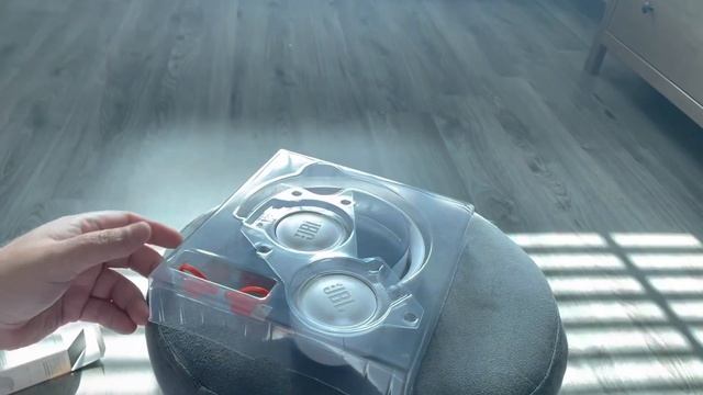 فتح علبة سماعات هيدفون JBL 510BT смотреть онлайн