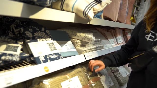 ПОКУПАЮ ВСЕ что ты ВЫБЕРЕШЬ с закрытыми глазами ЧЕЛЛЕНДЖ! Потратила кучу денег! смотреть онлайн