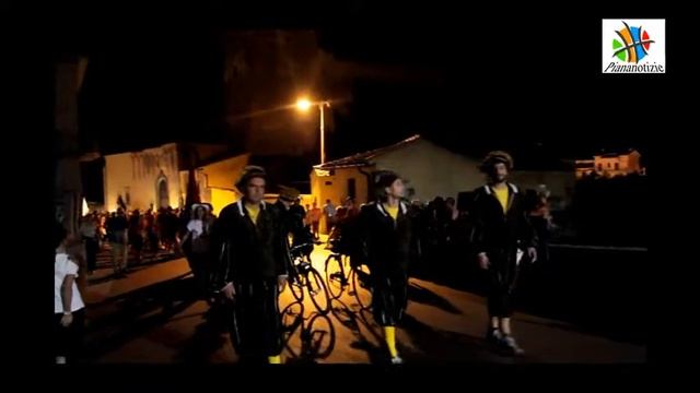 Campi Bisenzio: giochi a San Martino смотреть онлайн