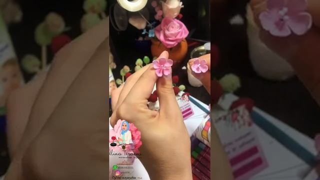 Розы из холодного фарфора/ букеты из роз / ягоды из холодного фарфора/ мелкие цветочки смотреть онлайн