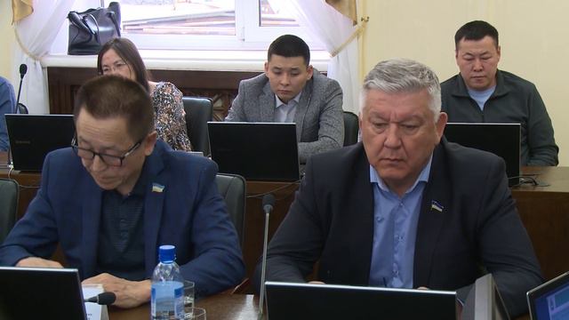 Волки рыщут - добычу ищут. В Народном Хурале обсудили проблемы охотников Бурятии смотреть онлайн