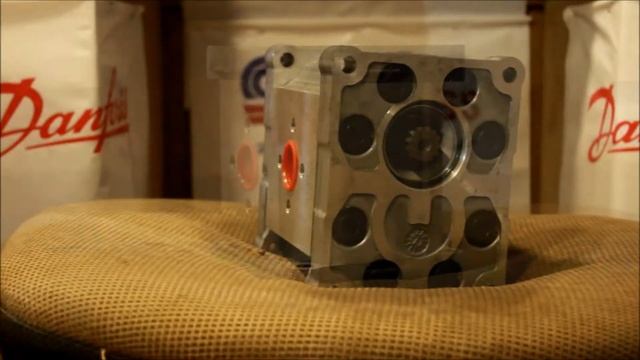 Насос шестеренный SNP3/55 . SC71 211.25.120.00 SNO3NN/055BN SauerDanfoss