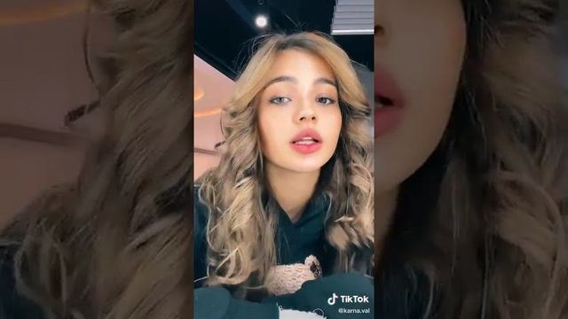 У Вали Карнавал ЛИНЗЫ смотреть онлайн