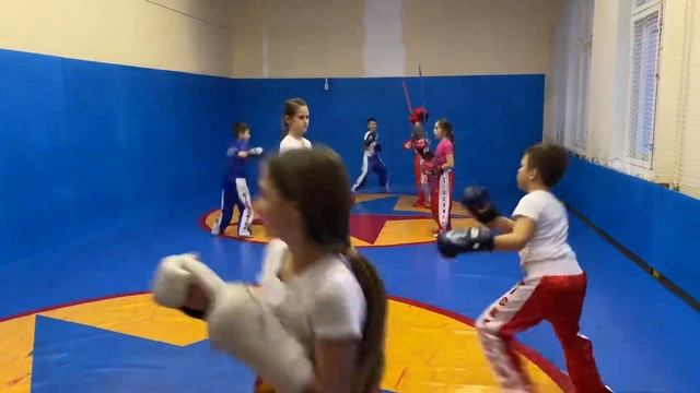 Кикбоксинг (Гальперина М.С.) смотреть онлайн