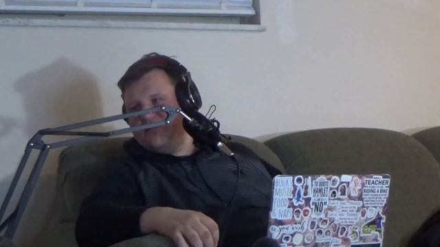 The Burger King | Hilarious Clips/ We React to Getting Front Row Tickets to My Chemical Romance смотреть онлайн