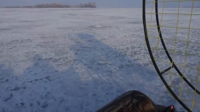Аэролодка. На Волжских просторах Самары. И по льду и по воде Аэролодка / Берег/ смотреть онлайн