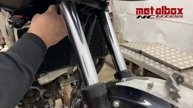 Установка защитной радиаторной решетки на HONDA NC X, S, CTX, Integra