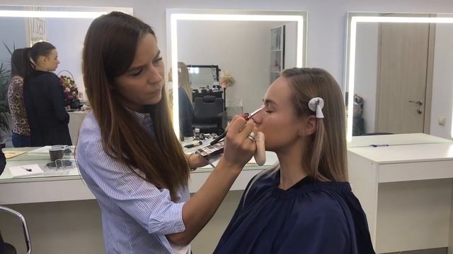 Обучение макияжу. Первый практический день смотреть онлайн