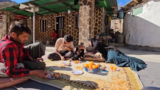 Rural Traditions 🌠 The Villagers, Who Learned Of Babak's Scorpion Bite, Came To See Him