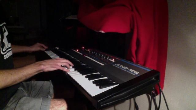 Roland Juno-106 synth jamming смотреть онлайн