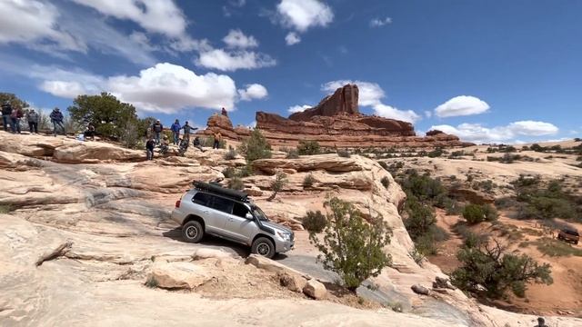 200 Series Land Cruiser Descending Wipeout Hill - View 2 - Cruise Moab 2021 смотреть онлайн