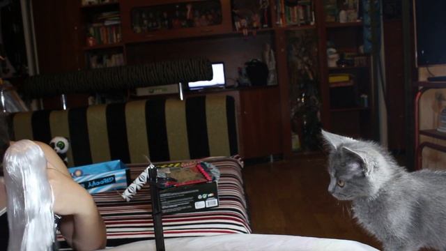 КУКЛА, которая СВЕТИТСЯ в ТЕМНОТЕ? LOL OMG LIGHTS GROOVY BABE! Кукла Гипноз/ канал каролекк смотреть онлайн