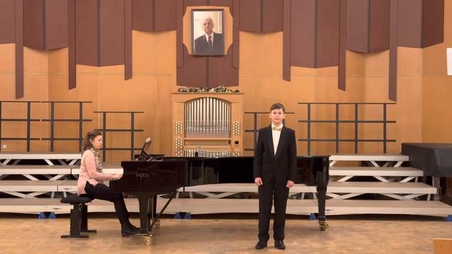 «Сказочка» А.Ицкович/Б.Заходер, солист Алексей Розов. смотреть онлайн