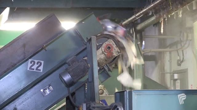A tour of Peel's recycling facility смотреть онлайн