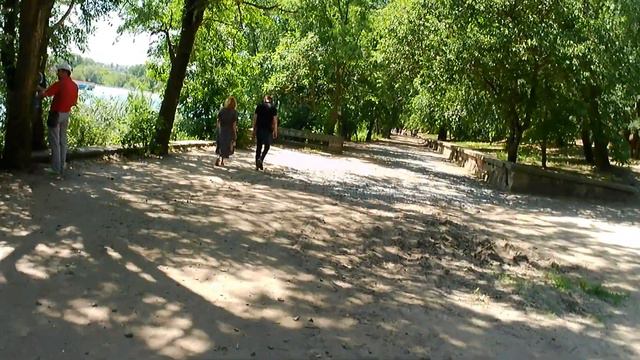 Пляжный сезон открыт на Северном водохранилище в парке Дружба в Ростове-на-Дону 02.06.2022 ) смотреть онлайн