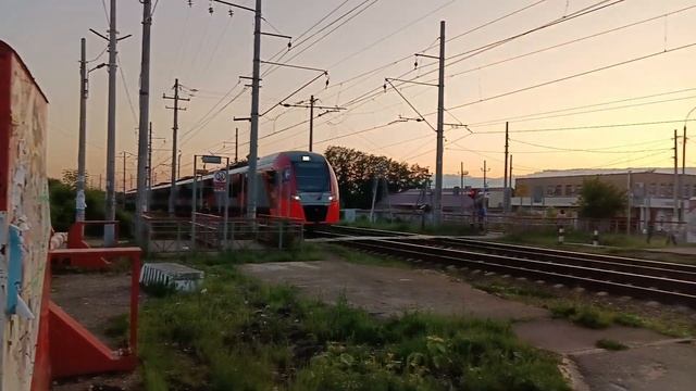 Скоростной Электропоезд "Ласточка-Премиум" ЭС1П-047 с сообщением Москва(Восточный вокзал)-Иваново. смотреть онлайн