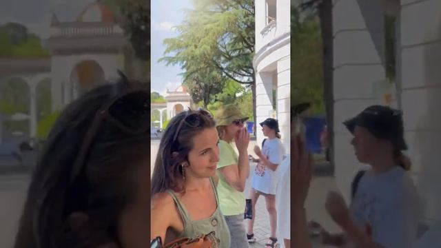 Сухум-столица Абхазии с Инной смотреть онлайн