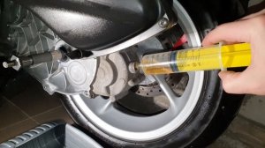 Как заменить масло в редукторе скутера YAMAHA NMAX 125