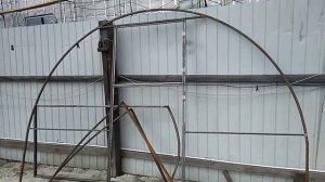 Теплица своими руками. Как я делаю двери в арочную теплицу без лишних мучений.