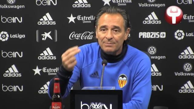 Prandelli explota contra sus jugadores смотреть онлайн