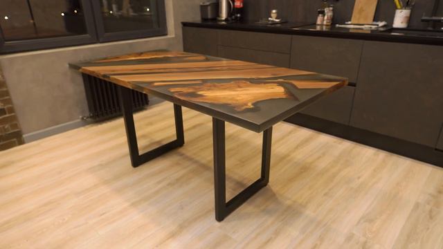 Дизайнерский стол из слэба карагача