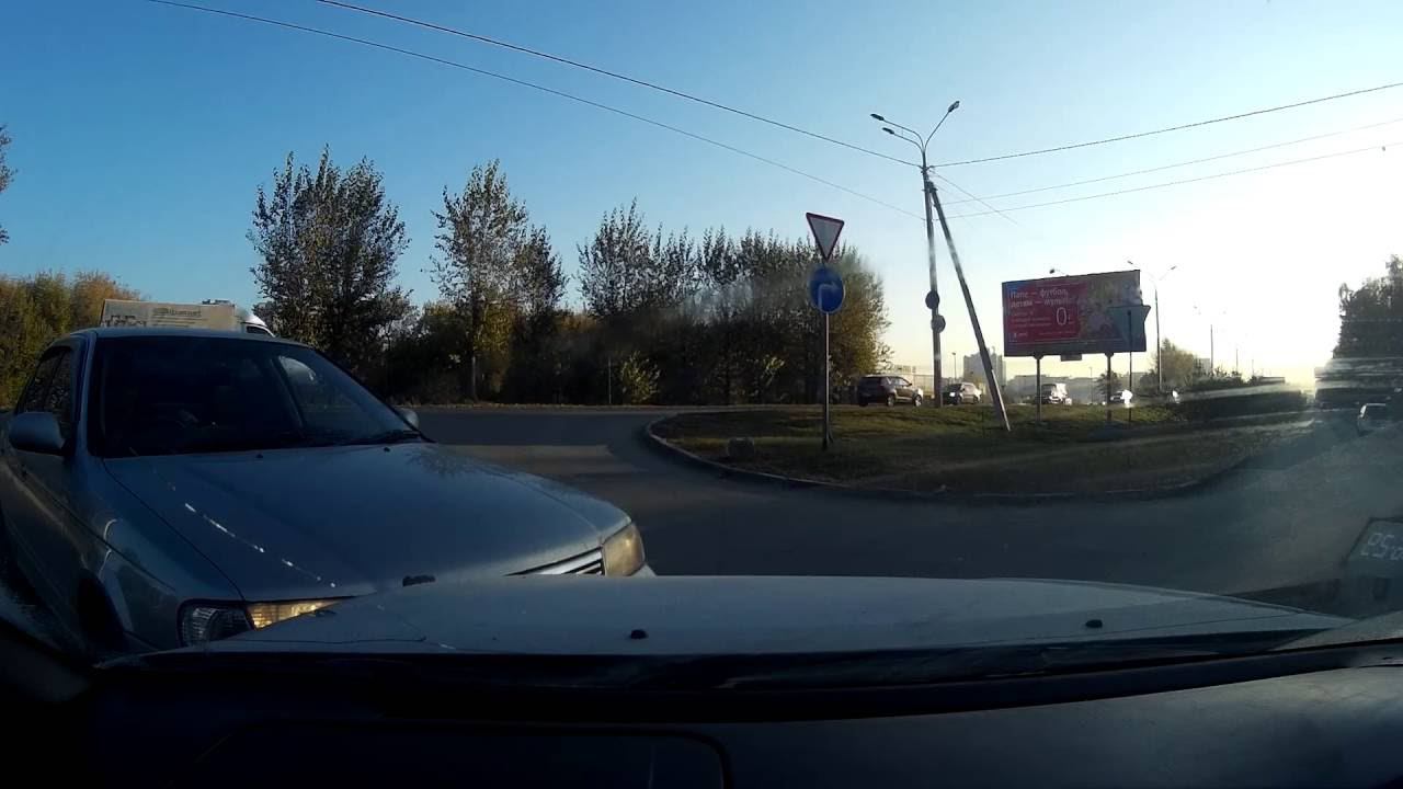 моя тупая авария. просмотрел... смотреть онлайн