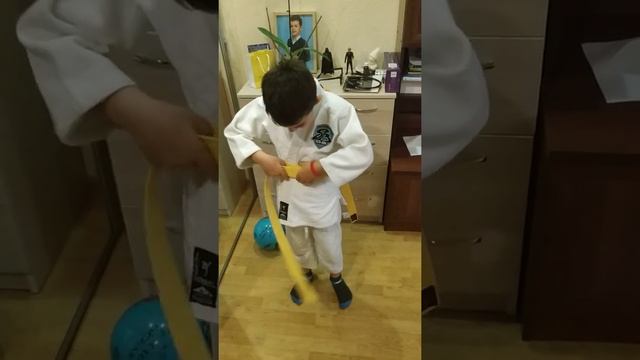 Завязываем пояс на кимоно смотреть онлайн