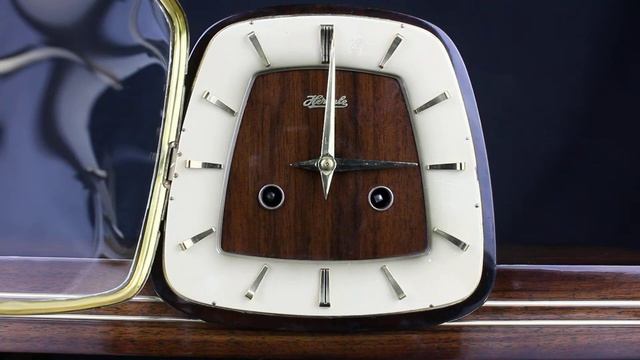 Каминные часы Franz Hermle & Sohn. Германия.