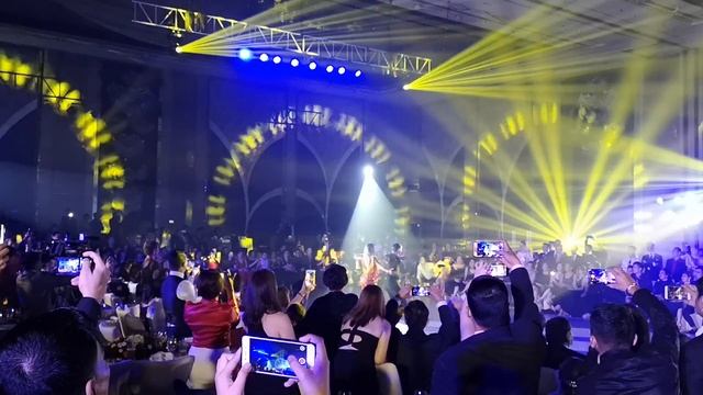 Riccardo Cocchi and Yulia Zagoruychenko - Samba Showdance смотреть онлайн