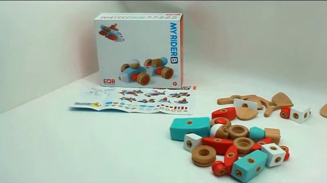 EQB Деревянный конструктор от 2 лет.Гонщик смотреть онлайн