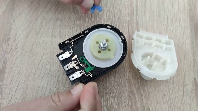 Kombiden bir sıcak bir soğuk su akıyor arızasının çözümü смотреть онлайн