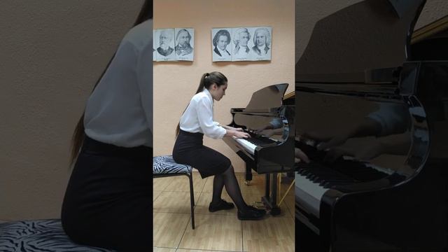 Кучерчук Лидия, 17 лет, г. Магадан (П.И. Чайковский, "Ноктюрн") смотреть онлайн