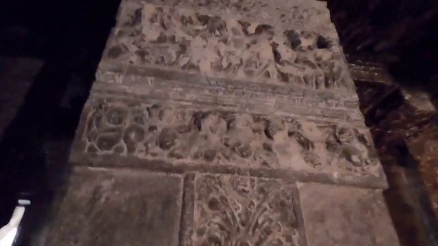 ?? WOW Пещеры Эллора Пещера 16 Индия - Потрясающий храм Кайласанатха или Кайлаш - Ellora Caves Indi смотреть онлайн