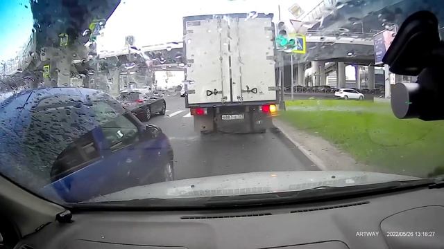 Автоинструктор Зеленоград _ Водитель лезет внаглую, нарушая ПДД смотреть онлайн