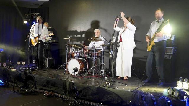 Ансамбль смотреть онлайн