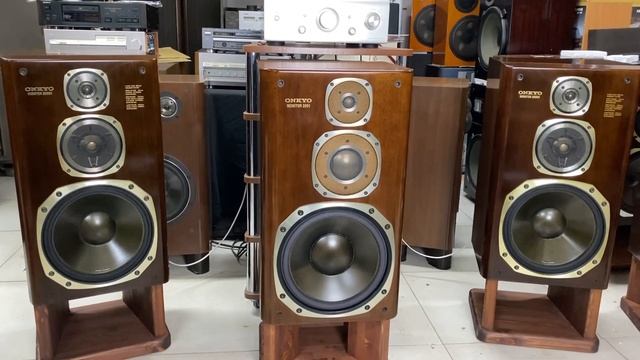 Onkyo 2001 Onkyo 2000x сравнение смотреть онлайн
