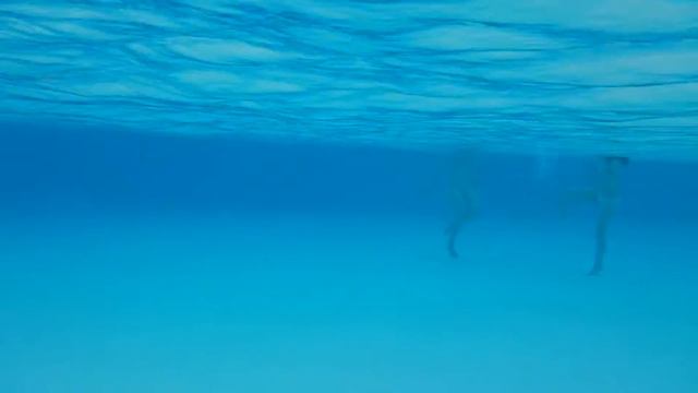 Sony Xperia Z Cell Phone underwater смотреть онлайн