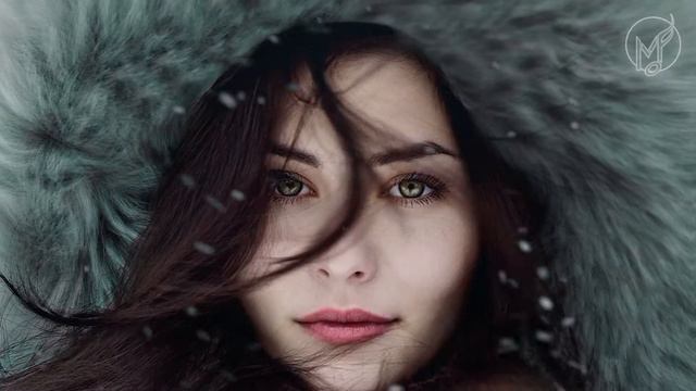 EMOTIONAL PIANO 🤍 a beautiful WINTER MUSIC with snowy ambience смотреть онлайн