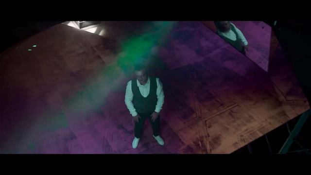 Afshin Azari - Divane 2019 ⁄ Official Clip смотреть онлайн