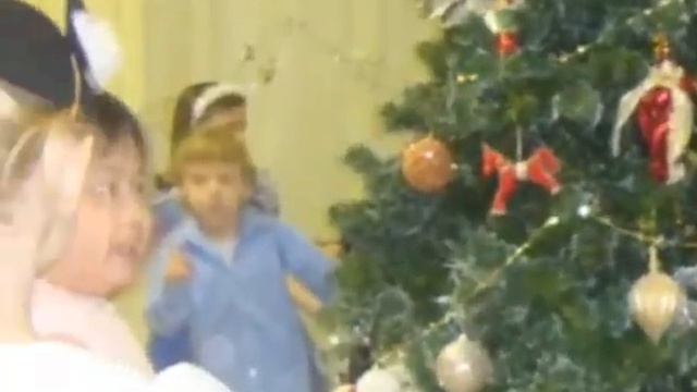 Новогодний утренник 25.12.2013 смотреть онлайн