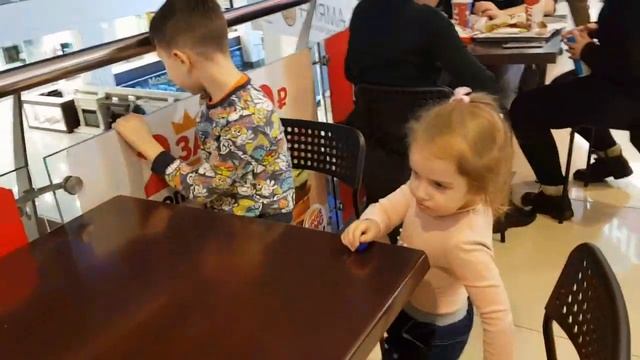 Любимая еда,картошка Фри!Фуд корт в тц шоколад Реутов!Звёздное небо!Гуляем по трц смотреть онлайн
