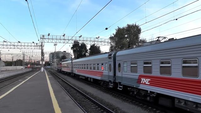 Электровоз ЭП2К-354 с поездом "Саратов", Павелецкий вокзал смотреть онлайн