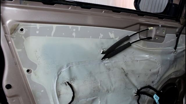 Chevrolet Epica Шевроле Эпика Снимаем обшивку передней левой двери (карту) смотреть онлайн