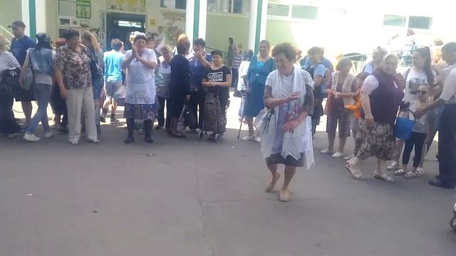 Танцы в Тирасполе на Зеленом рынке 20 Мая 2018 Ч 7 смотреть онлайн