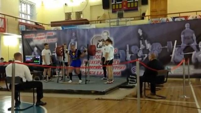 Артём Ефимов ( Россия ), присед без бинтов и наколенников - 325 кг, кат. до 105 кг ! смотреть онлайн
