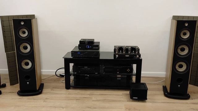 Audio Flight Three S & Focal Aria 948 смотреть онлайн