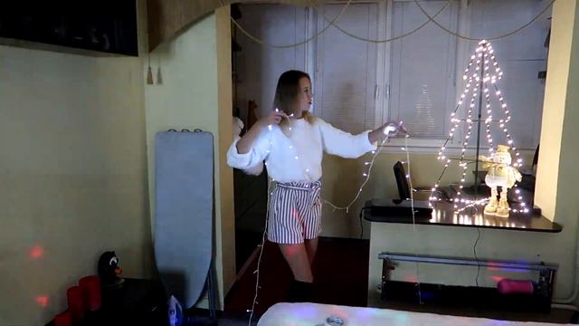 СТАВИМ ЁЛКУ🎄УКРАШАЕМ КВАРТИРУ К РОЖДЕСТВУ🥳СКОРО НОВЫЙ ГОД😄 смотреть онлайн