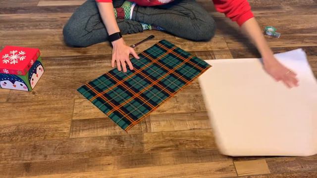 How To Wrap A Perfect Present смотреть онлайн