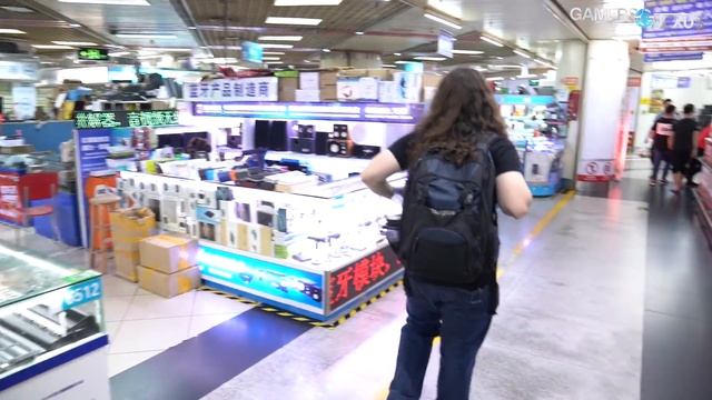 China PC Build: Weird Computer Part Shopping in SEG E-Market, Shenzhen смотреть онлайн